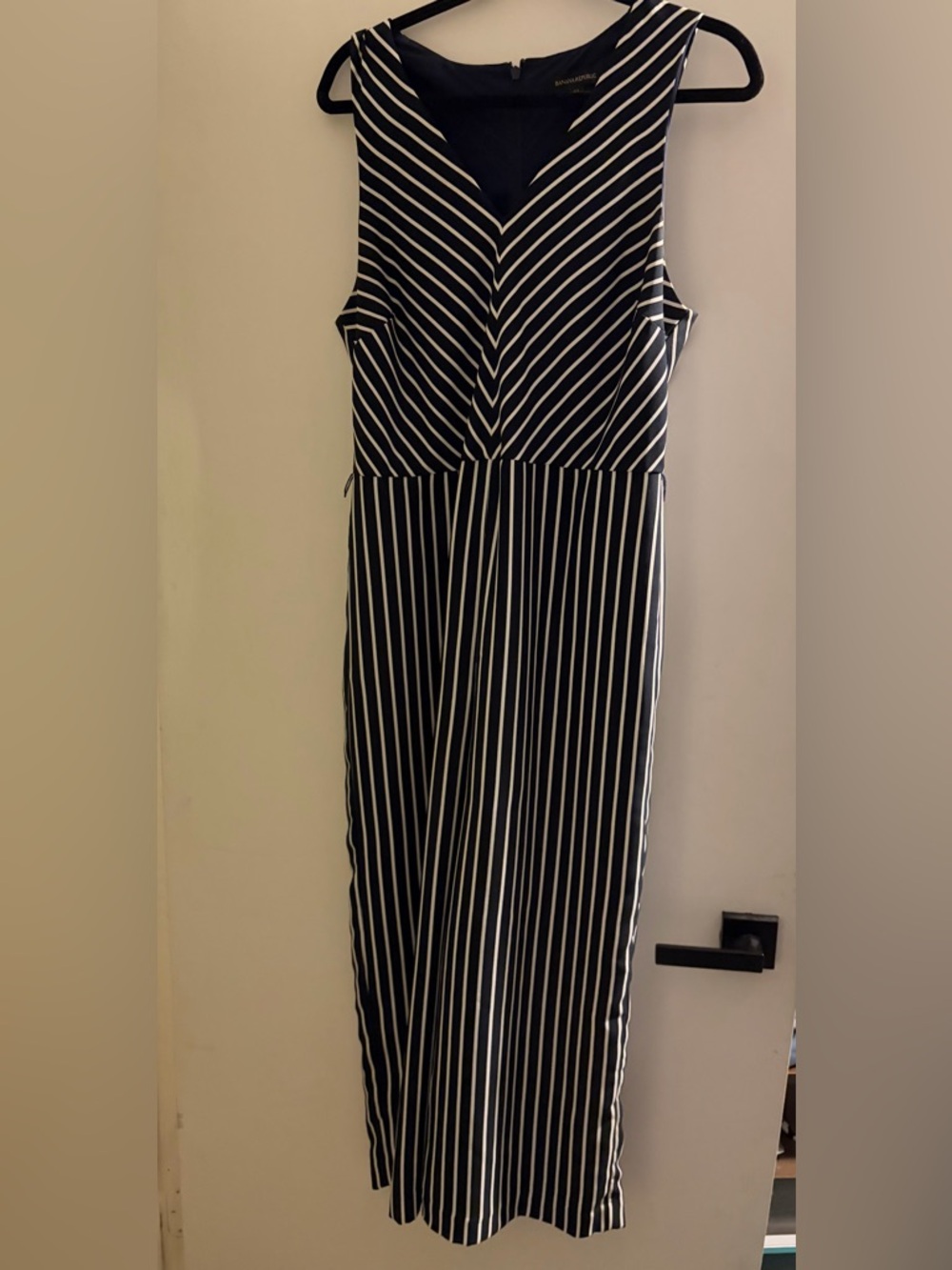 Banana Republic Blue and White Jumper